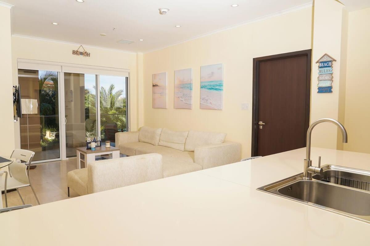 Beautiful Apartment In Eagle Beach Levent Palm Beach Zewnętrze zdjęcie